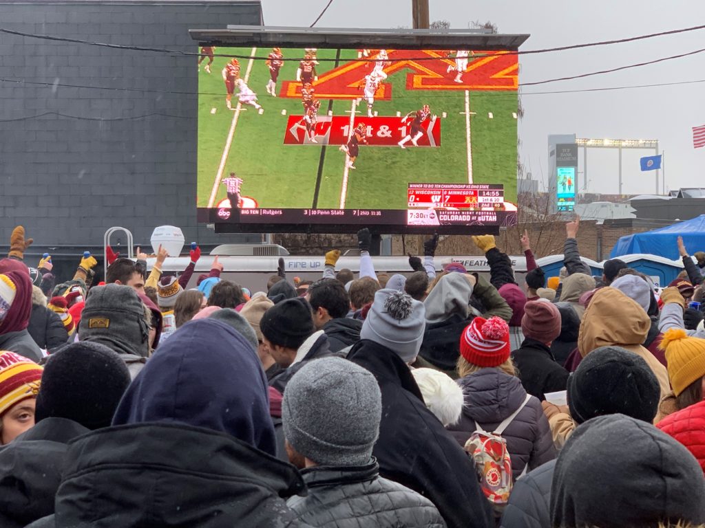 NFL Players Watch the Jumbotron. During the Game Mobile LED Jumbotron