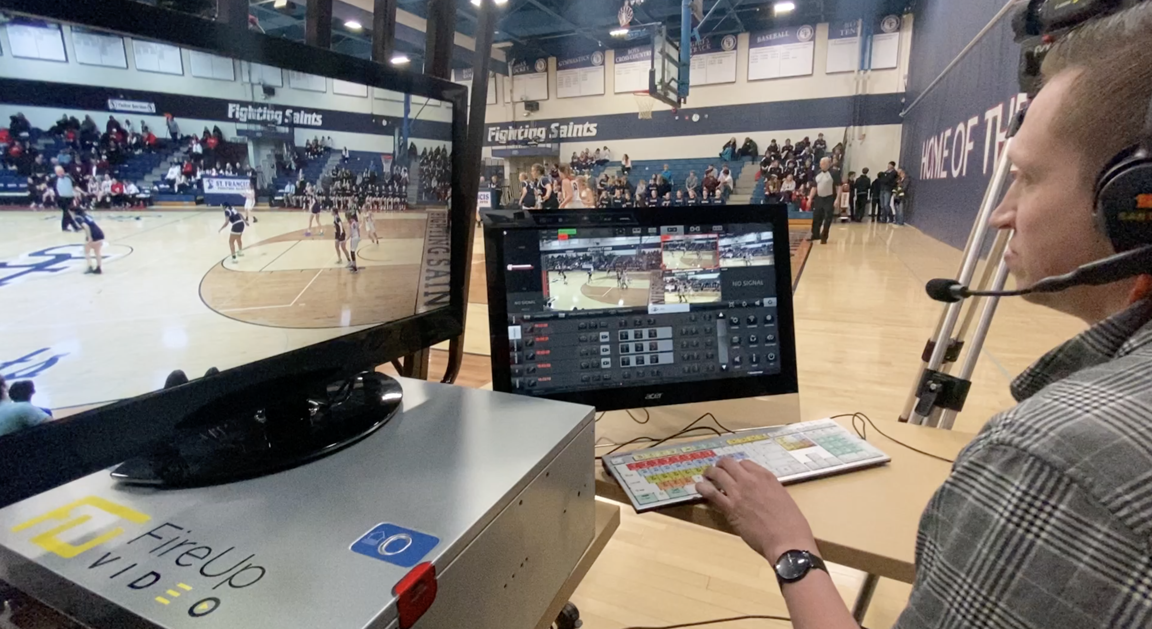 instant replay video switcher for live sporting events and games